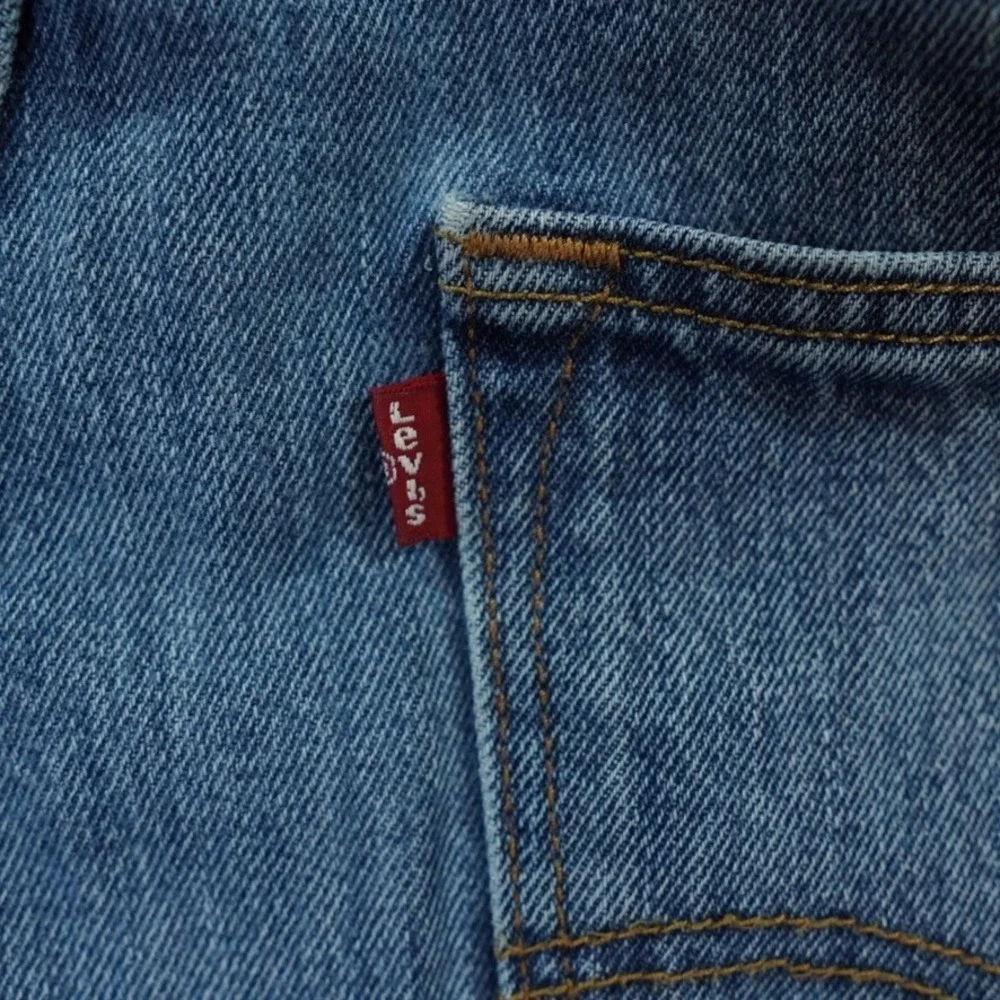 Levis 501 Button Fly Jeans Mens 40x32 Blue Medium Wash Y2K Biker‎ Cowboy Biker